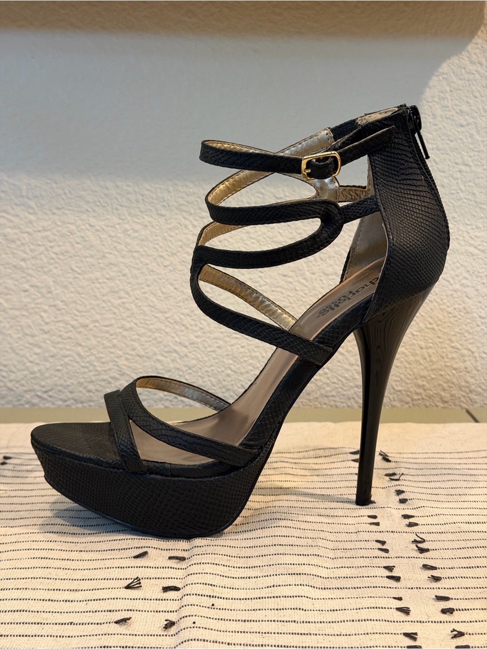 Charlotte Russe Black Strappy Platform Stiletto Sandals - Picture 2 of 10